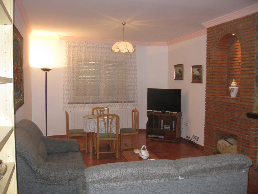 Villa Remedios Cuevas del Becerro Room photo